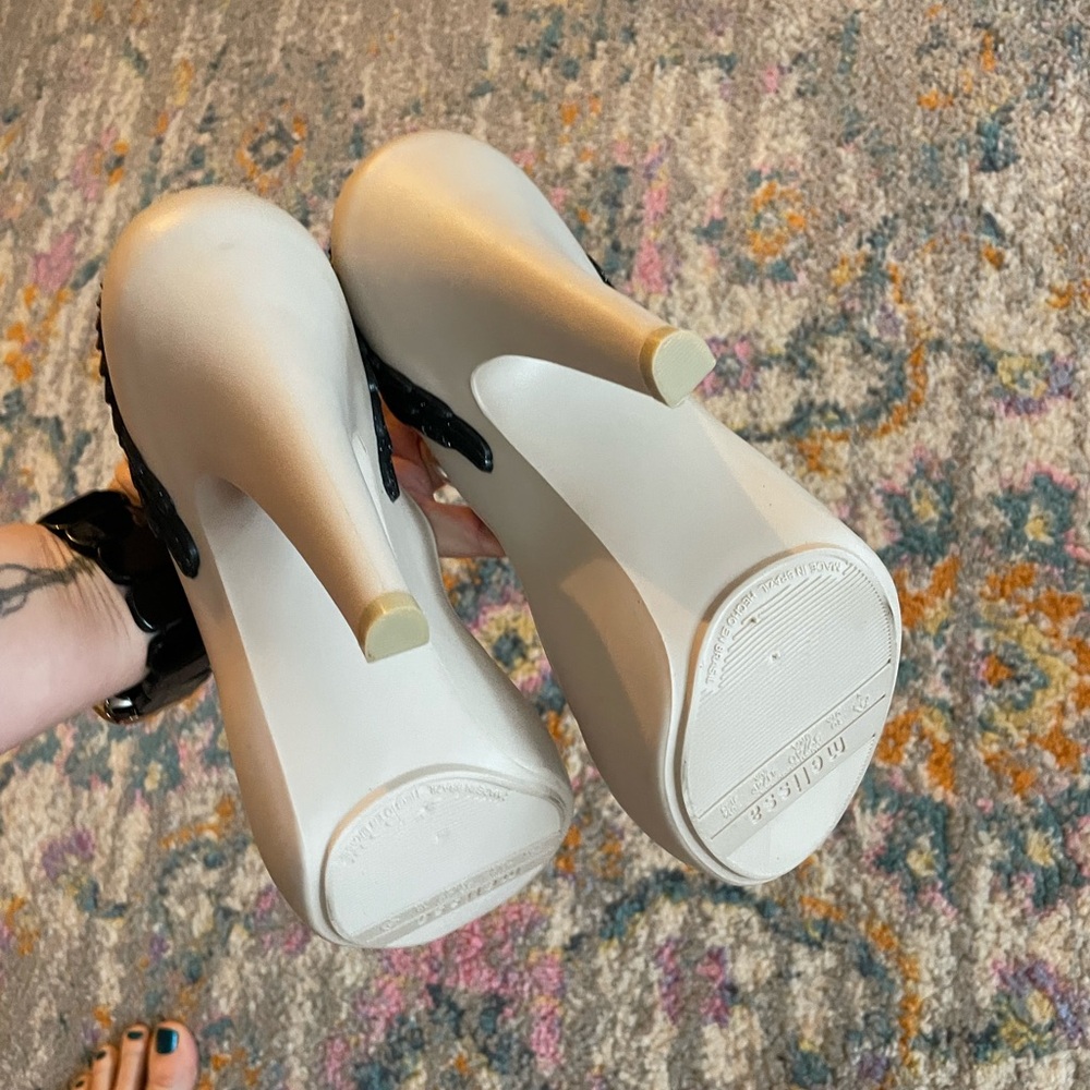 Melissa Vivienne Westwood Cream Heels with Black Glitter Wing Accent - Picture 3 of 4